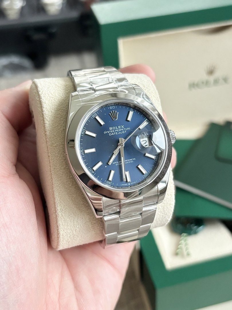 2025 Rolex Datejust 41 Bright Blue Dial Ref. 126300 (Category: Luxury Watches) located in Paranaque City. Submitted by carlobsantos (Listing ID 1466000935, Image 3). Description: FOR SALE🚨🚨🚨 2025 Rolex Datejust 41 Bright Blue Dial Ref. 126300 -9.9/10 Like New Condition -Foreign AD -International Warranty until 2030 -41mm case size -Cal 3235 Automatic Movement -70hrs Power Reserve -Complete Set Price: P598,000 Maeetups in Sucat/Bicutan Parañaqu