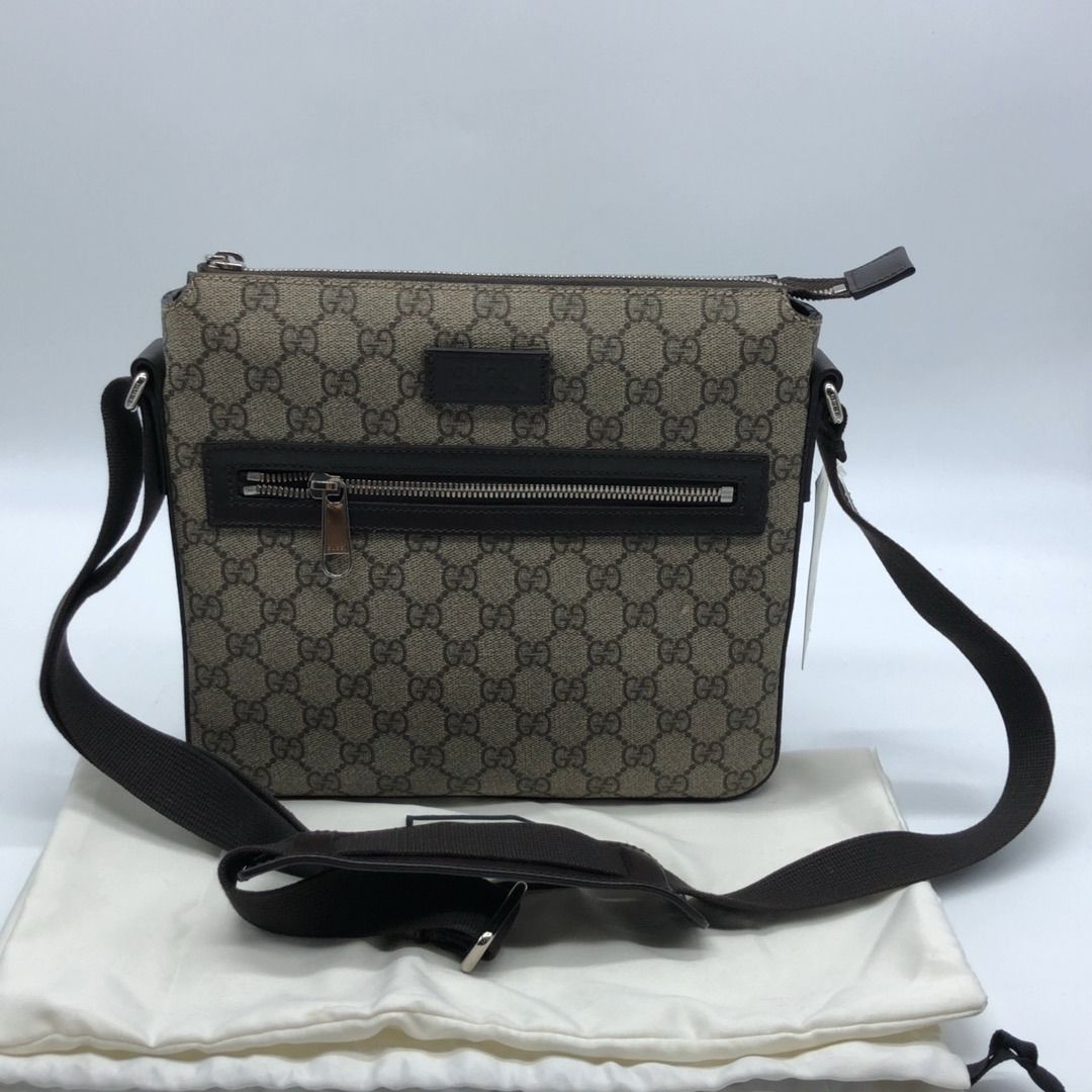 267008439 GUCCI BAG GG PATTERN SHOULDER BAG 406410 (Category: Luxury Bags & Wallets) located in Taguig. Submitted by ecoring.ph (Listing ID 1458977224, Image 1). Description: ◆CONDITION: B+ ◆DESCRIPTIONS: (Other defects/info:) OUTER: The body of the bag has minimal scratches, scuffs, and areas of peeling. The bottom base of the bag is also scratched, scuffed, has press marks, and shows signs of use. The leather lining and tabs of the bag are slig
