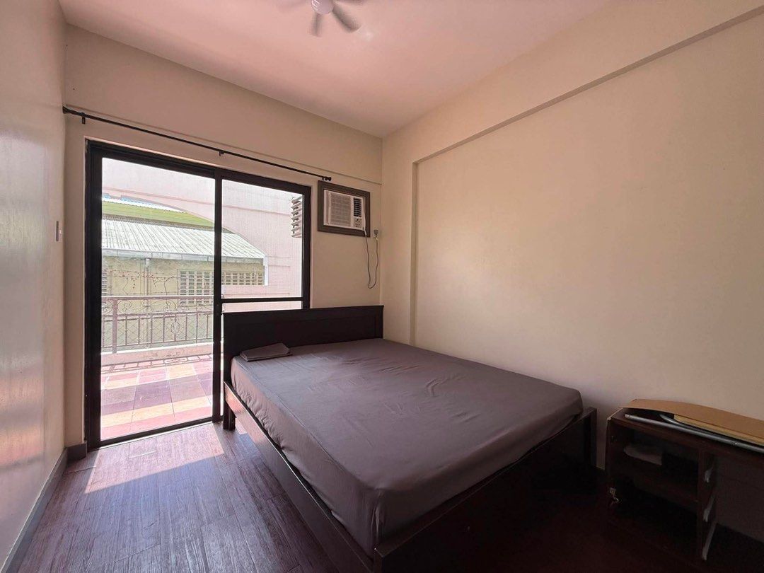 2BR Condo for Rent (Category: Apartments & Condos) located in Manila. Submitted by sabrina_1027 (Listing ID 1465994086, Image 3). Description: 🏠 Condo for Rent – 2 Bedrooms | Quiet, Guarded Neighborhood 📍Location: Maricielo Villas, Quirino Ave., Pulang Lupa Uno, Las Piñas City Property Details: • 2 Bedrooms, 1 Bathroom • Ground Floor • Semi-furnished Unit (2 mattresses (brand new), 2 mattress frames (brand new), LED TV) • 1 Window Type Inverter
