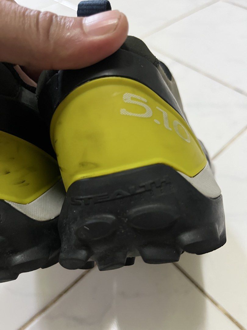510 stealth camptour (Category: Sneakers) located in Muntinlupa City. Submitted by buymothriftko (Listing ID 1466072304, Image 2). Description: 510 stealth camptour size:7.5 in xcellent condition with minor sign of usage wlang heeldrag wlang solesep .