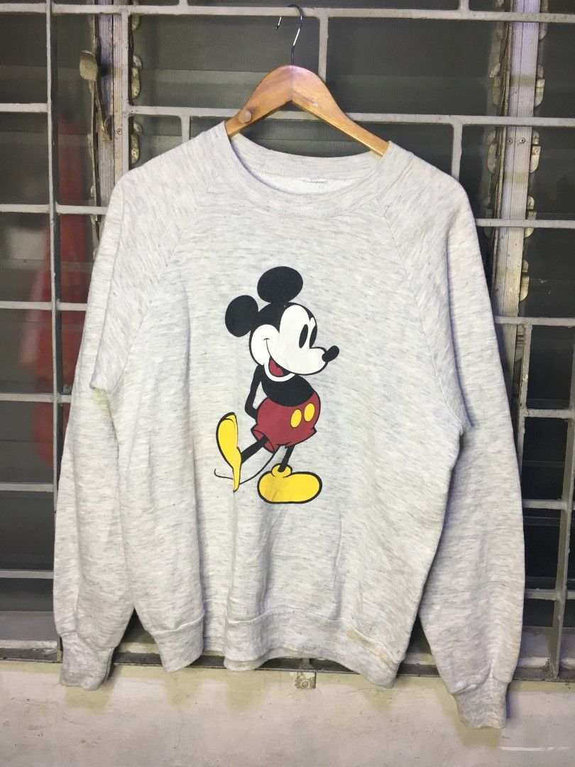 80s Disney - Mickey Mouse Crewneck (Category: Coats, Jackets and Outerwear) located in Cabuyao City. Submitted by roronhilira (Listing ID 1466087922, Image 2). Description: 80s Disney - Mickey Mouse Crewneck Cut tag 80s blue tag 21 width 27 length good condition 800 plus ship DM 📥.