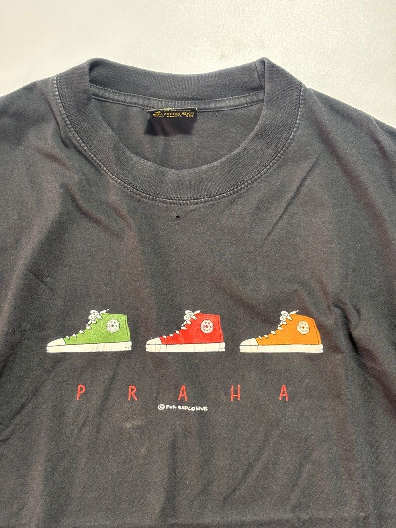 90s art tee (Category: Tshirts & Polo Shirts ) located in Calamba. Submitted by twstwrld (Listing ID 1466053759, Image 3). Description: 22x27 no issue.