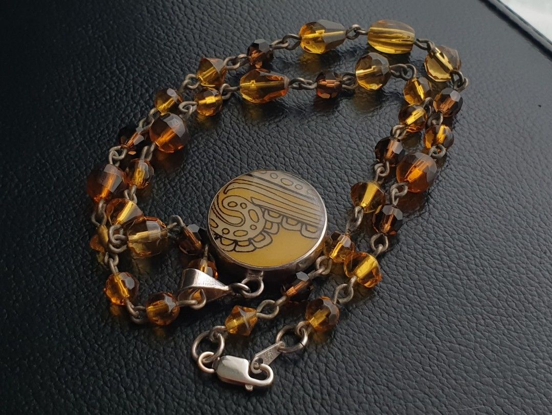 925 Silver Amber Necklace (Category: Necklaces) located in Quezon City. Submitted by WasalakTwo (Listing ID 1466151267, Image 1). Description: Vintage from Japan Mexican Silver 925 Goodcondition 47cm Open for delivery nationwide.