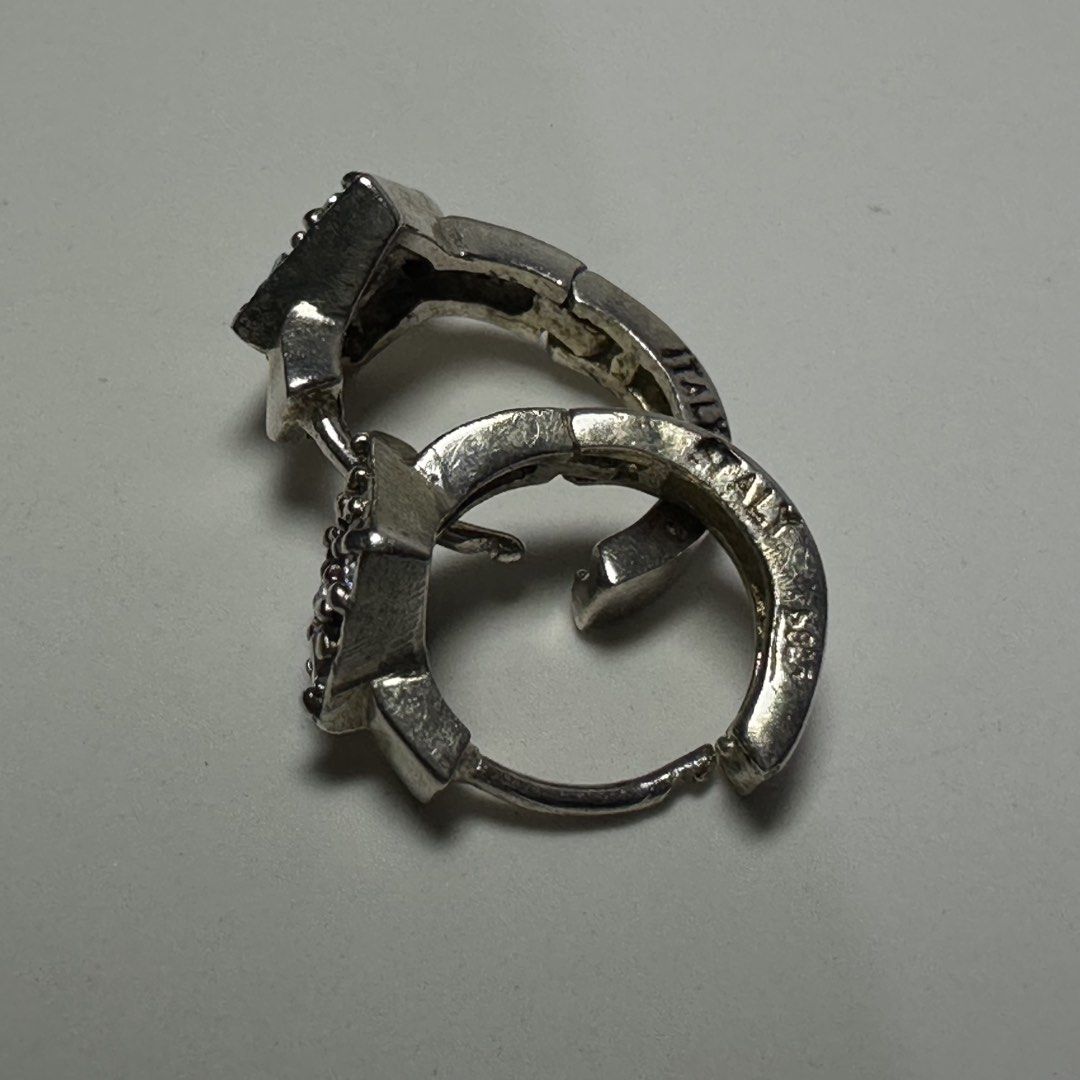 925 silver diamond shaped hoop earrings 2.6g (Category: Earrings) located in Pakil. Submitted by primrosehearts (Listing ID 1466125549, Image 3). Description: authentic 925 italy silver with stamping hypoallergenic grams: 2.6g.