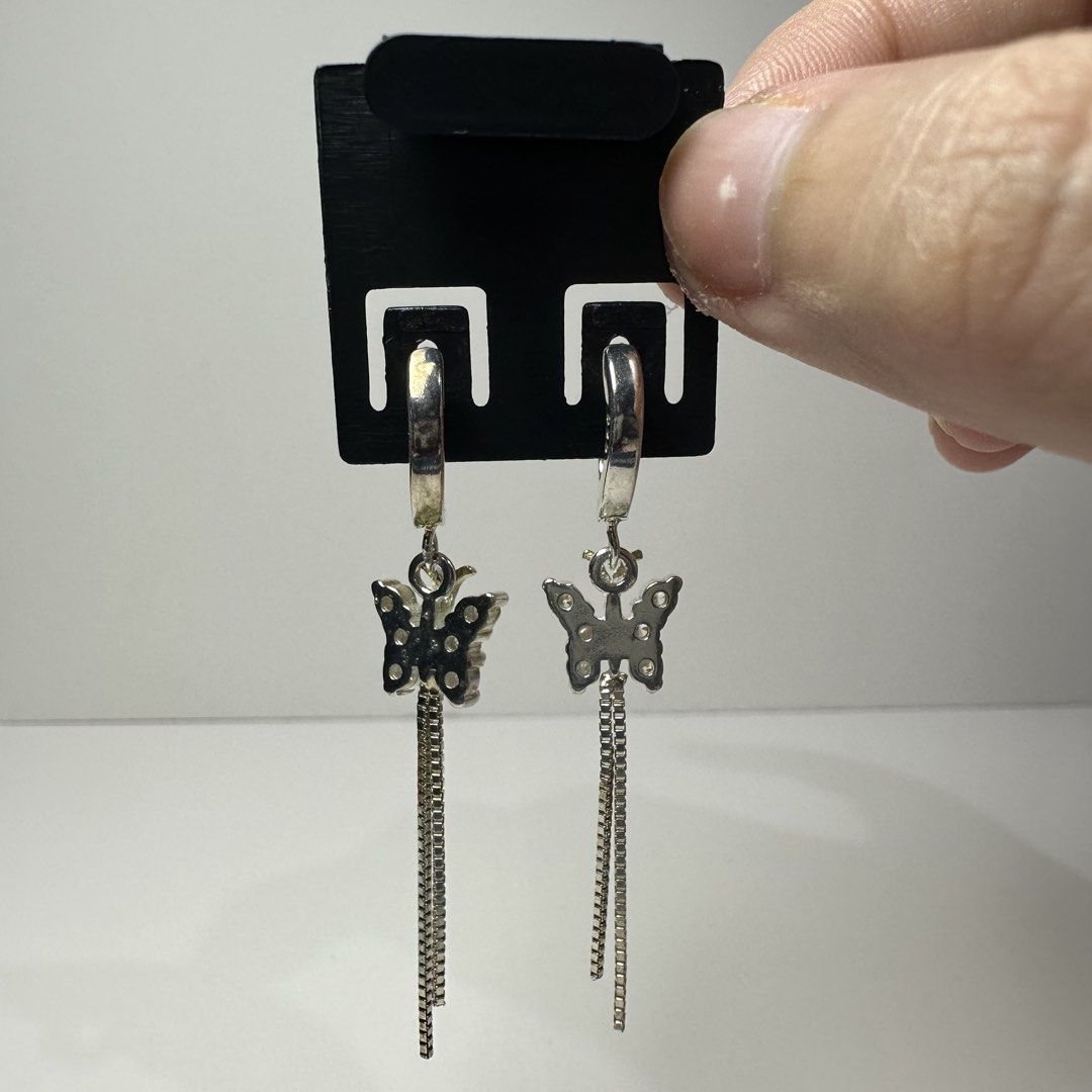 925 silver studded butterfly drop earrings 3.7g (Category: Earrings) located in Pakil. Submitted by primrosehearts (Listing ID 1466117019, Image 3). Description: authentic 925 italy silver with stamping hypoallergenic grams: 3.7g.