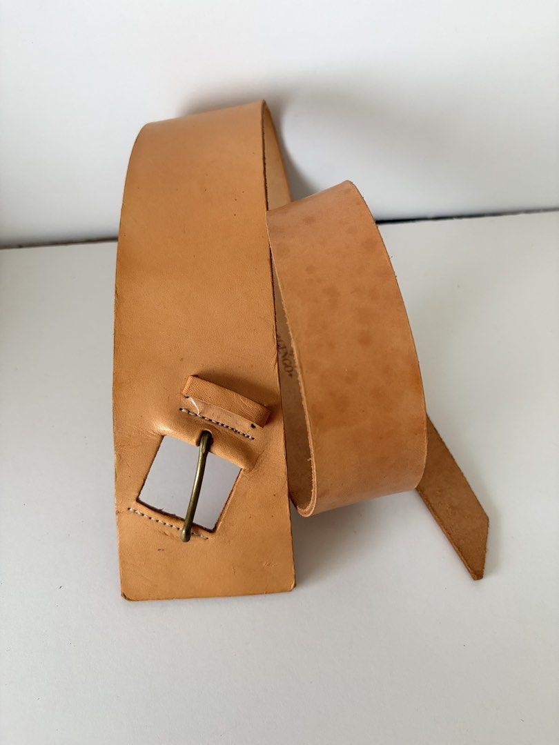 9. Gengo Leather Belt (Category: Belts) located in Quezon City. Submitted by wagwagan_ukay_blues (Listing ID 1466019259, Image 3). Description: From Japan In good used condition Please expect signs of usage Leather discoloration hole Size -28”-30” Overall -34” Width -2.5” Novaliches Qc.