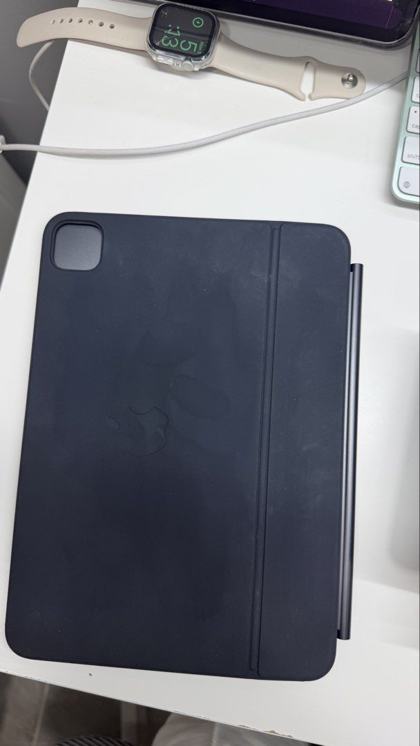 Apple Magic Keyboard for iPad Pro 11-inch (M4/M5 Compatible) (Category: Other Mobile & Gadget Accessories) located in Manila. Submitted by sfmcg (Listing ID 1466046530, Image 2). Description: - Black, no stains - Barely used, bought from Power Mac Vertis North - No box, selling the keyboard only - RFS: Not compatible with current iPad.