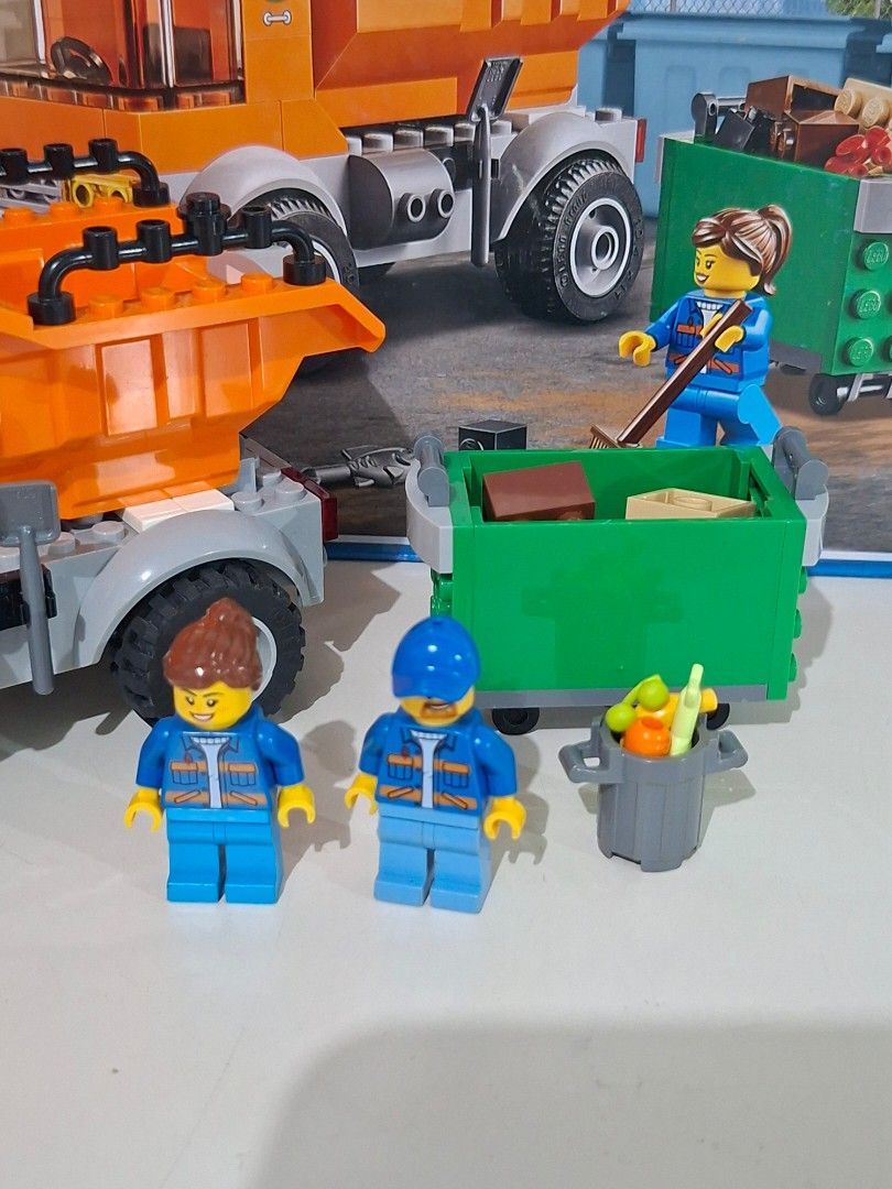 ### 🚛♻️ LEGO City Garbage Truck (Category: Lego & Building Sets) located in Taguig. Submitted by authprelovedonlineshop1 (Listing ID 1466046491, Image 2). Description: ### 🚛♻️ LEGO City Garbage Truck **Excellent Condition! 🧱✨** - 🚛 **LEGO City Garbage Truck** - **Excellent condition** - Great for **play or display** - Perfect for kids, LEGO City fans, and collectors - ♻️ Fun addition to any LEGO City collection - 💰 **Price: ₱888** ✨ **A fun 