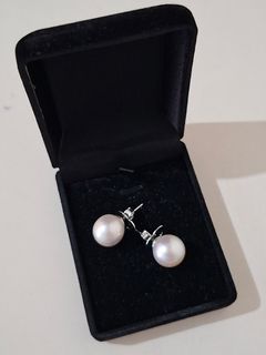 (Category: ) located in . Submitted by authprelovedonlineshop2 (Listing ID 1466019604, Image 1). Description: .