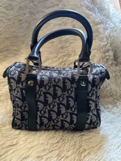 (Category: ) located in . Submitted by Micks81StorePH (Listing ID 1466012168, Image 1). Description: .