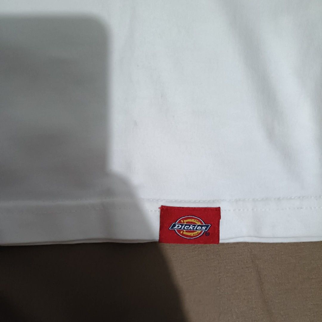🔥 Dickies t-shirt (Category: Formal Shirts) located in Manila. Submitted by wiseflower_e82c5a (Listing ID 1465963684, Image 3). Description: 💯Authentic Dickies 💯 good condition 💯no scam 💯legit 💯no issues.