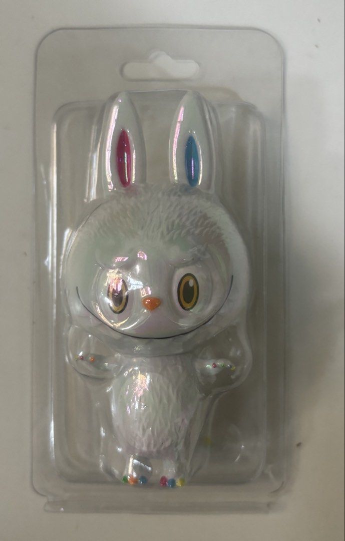 徵 Labubu vip mini （分類：設計師玩具及盲盒）位於 Hong Kong。 由 kychengw 提交（商品編號 1466051603，圖片 1）。簡介： 徵Labubu vip limited mini透明包裝入面未拆過。。