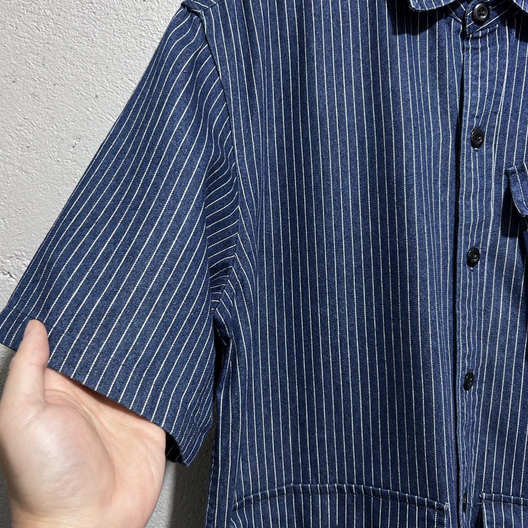 🚹 MRGRR MENS STRIPED COTTON DENIM BUTTON DOWN (Category: Tshirts & Polo Shirts ) located in Baguio. Submitted by WEAROLD (Listing ID 1465996601, Image 3). Description: 🚹 MRGRR MENS STRIPED COTTON DENIM BUTTON DOWN •excellent to new •22.5W x 30L •XL on tag 🏷️650 RULES & POLICY •pls refer to measurements for fit (pit to pit | shoulder to hem) •limit your expectations mostly are thrifted/used •first to dm will get the item •No return & exchange p