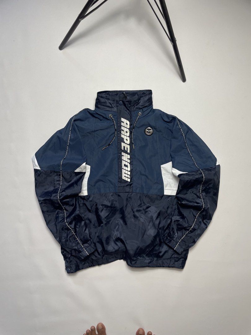 Aape by a bathing ape packble hood halfzip (Category: Activewear) located in Urdaneta. Submitted by northdrops_asian (Listing ID 1466007213, Image 1). Description: Excellent condition Reflectorized.
