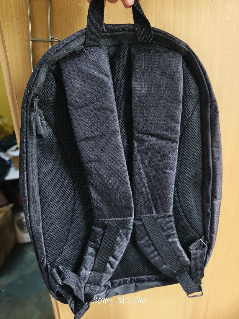 Acer Black Laptop Backpack like new (Category: Laptop Bags & Sleeves) located in Quezon City. Submitted by gadgetsun (Listing ID 1466090469, Image 3). Description: - Color: Sleek black with Acer logo - Ideal for school, work, and daily commutes - Durable fabric construction with a sturdy base panel - Comfortable padded mesh shoulder straps and back panel - Spacious main compartment for books, folders, and essentials - Front zippered pocket for or