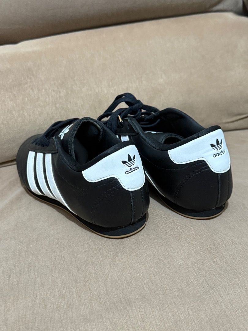 ADIDAS 7.5 (Category: Sneakers) located in Mandaluyong City. Submitted by aizhaaya15295 (Listing ID 1466004588, Image 3). Description: Brand new adidas No box .