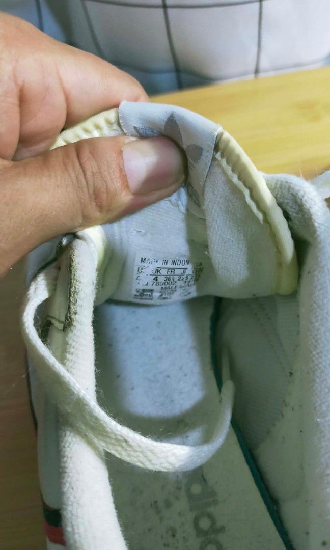adidas continental 80 (Category: Sneakers) located in Caloocan City. Submitted by chani7878 (Listing ID 1466064402, Image 2). Description: adidas continental 80 US 4.5 UK 4 EU 36 negotiable pa ung price dm for more details lalamove or meetup preloved shoes.