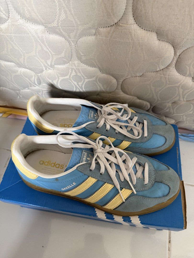 Adidas Gazelle Indoor (Category: Sneakers) located in San Pedro. Submitted by ashleycake (Listing ID 1465994590, Image 1). Description: Adidas Gazelle Indoor W Size 8.5 Lightly used No issue Complete w box.