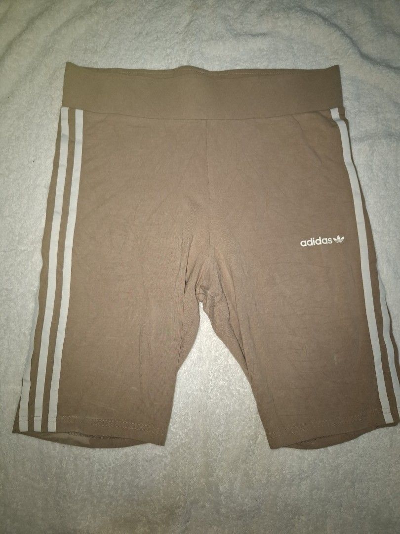 ADIDAS KHAKI KNEE LEVEL SHORT - L (Category: Shorts) located in Abucay. Submitted by petiteprettyboutiquev2 (Listing ID 1466076765, Image 1). Description: min.stains see last 2 photos + SF (J&T).