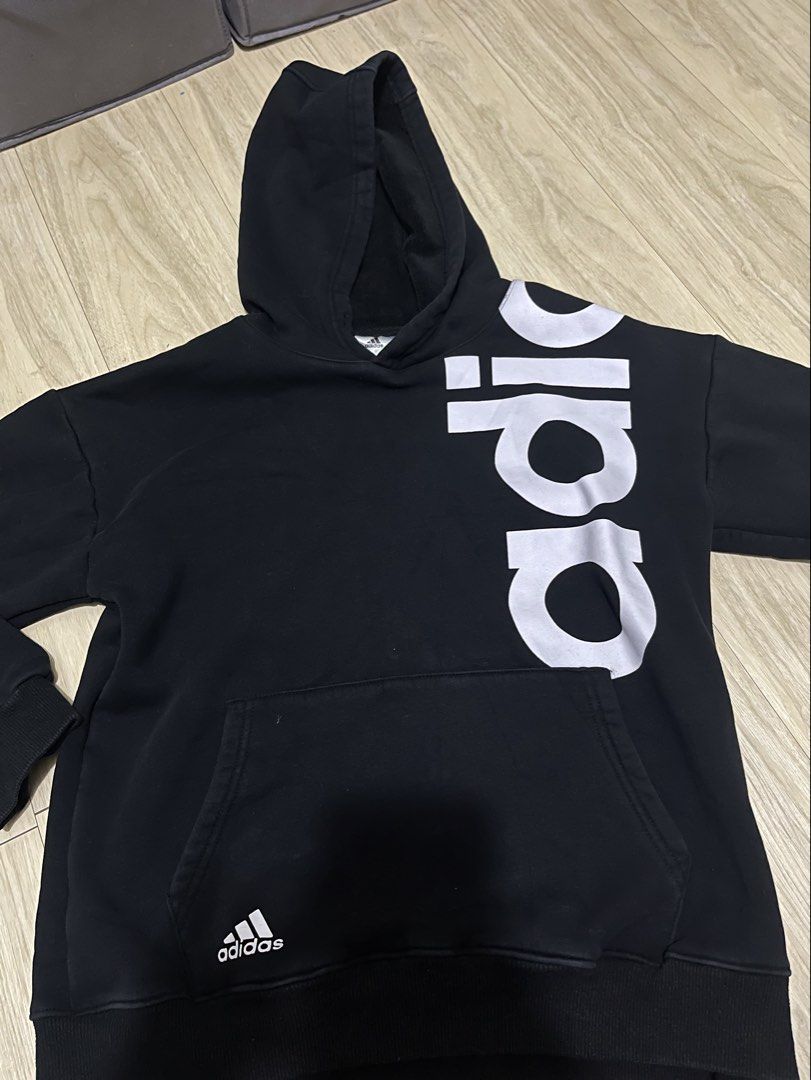 Adidas kids jacket (Category: Babies & Kids Fashion) located in Manila. Submitted by _eahmczz (Listing ID 1466076282, Image 1). Description: Fit to: 8-10 yrs old.