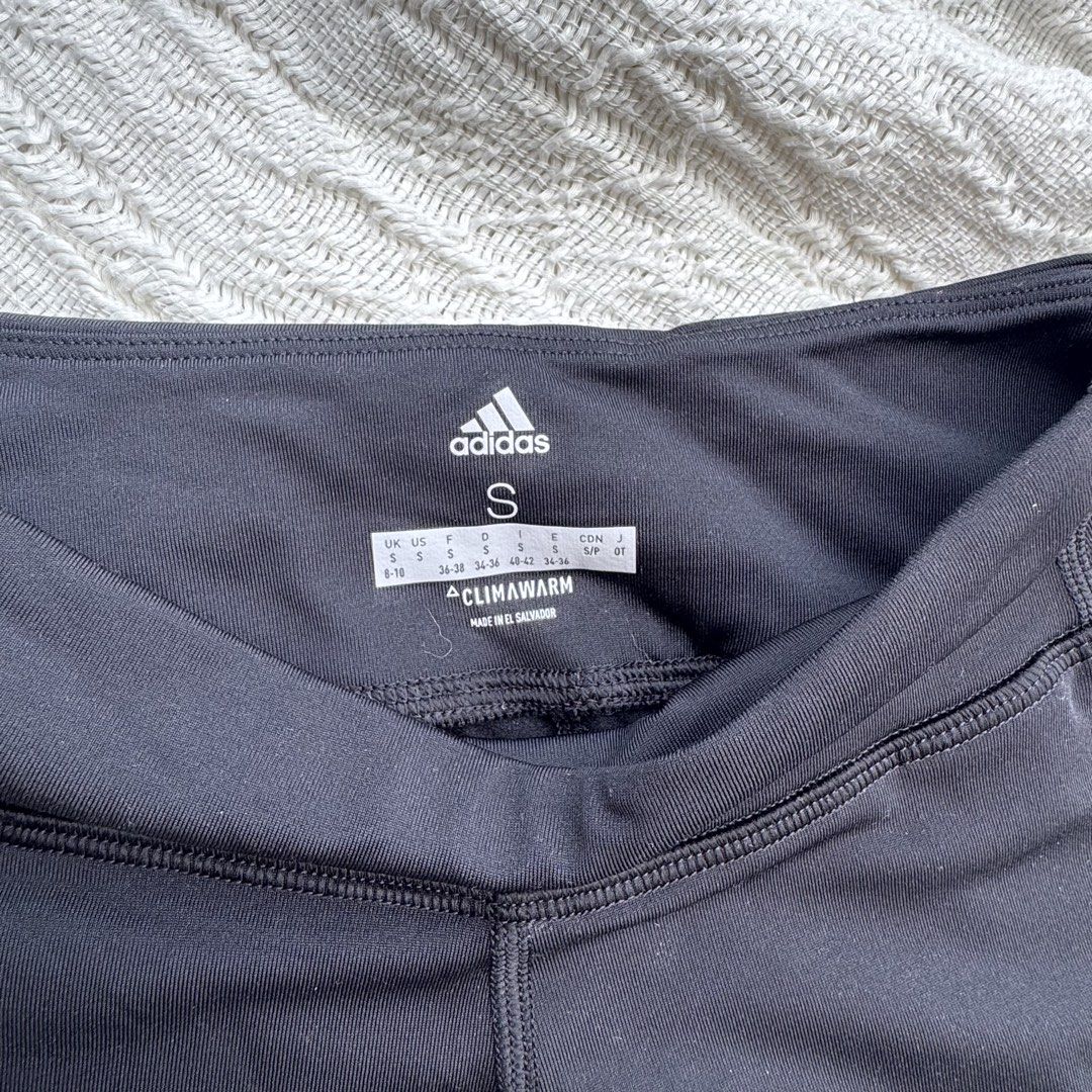 Adidas Leggings Black & Violet (Category: Activewear) located in Manila. Submitted by thriftclub.ph (Listing ID 1466089511, Image 3). Description: ▫️Decluttering (too many sportswear!) ◻️ S on tag ⬜️ Bought but never used ⚪️ Has key pocket.