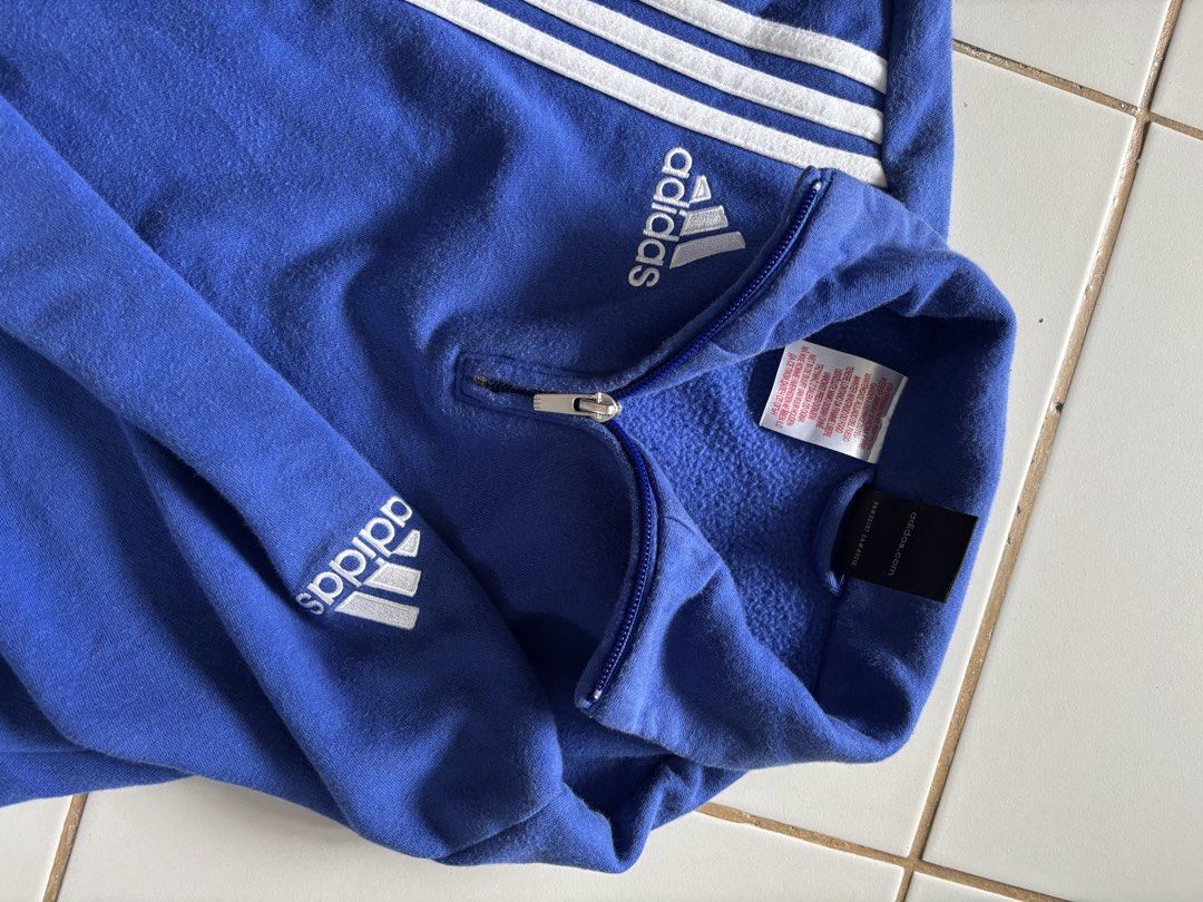 Adidas Qzip (Category: Activewear) located in Angeles City. Submitted by daily_thrift_collection (Listing ID 1465986265, Image 3). Description: Excellent to like new condition 21.5x28 9.5/10 color rate No issue Semi heavy cotton.