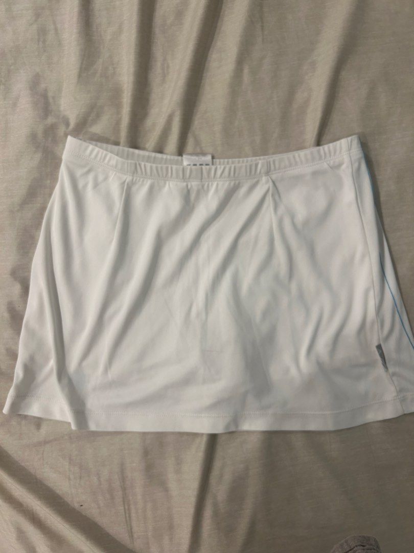 Adidas Skort w Built-in Shorts (Category: Skirts) located in Albuera. Submitted by inahcabajes (Listing ID 1465957687, Image 3). Description: Fits L to XL .