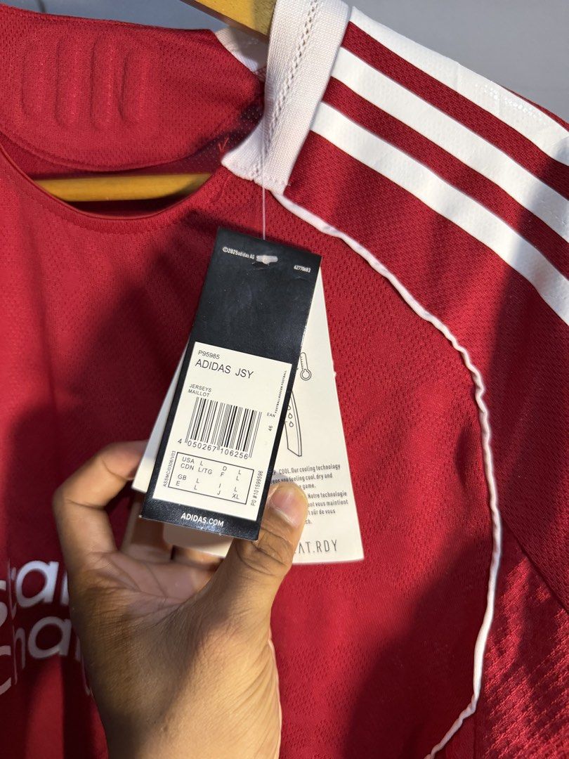 Adidas soccer jersey bnew (Category: Activewear) located in Batangas. Submitted by robertlopezigaya (Listing ID 1466047837, Image 2). Description: Adidas soccer jersey bnew Size Dimes 20x28 No issue New condition.