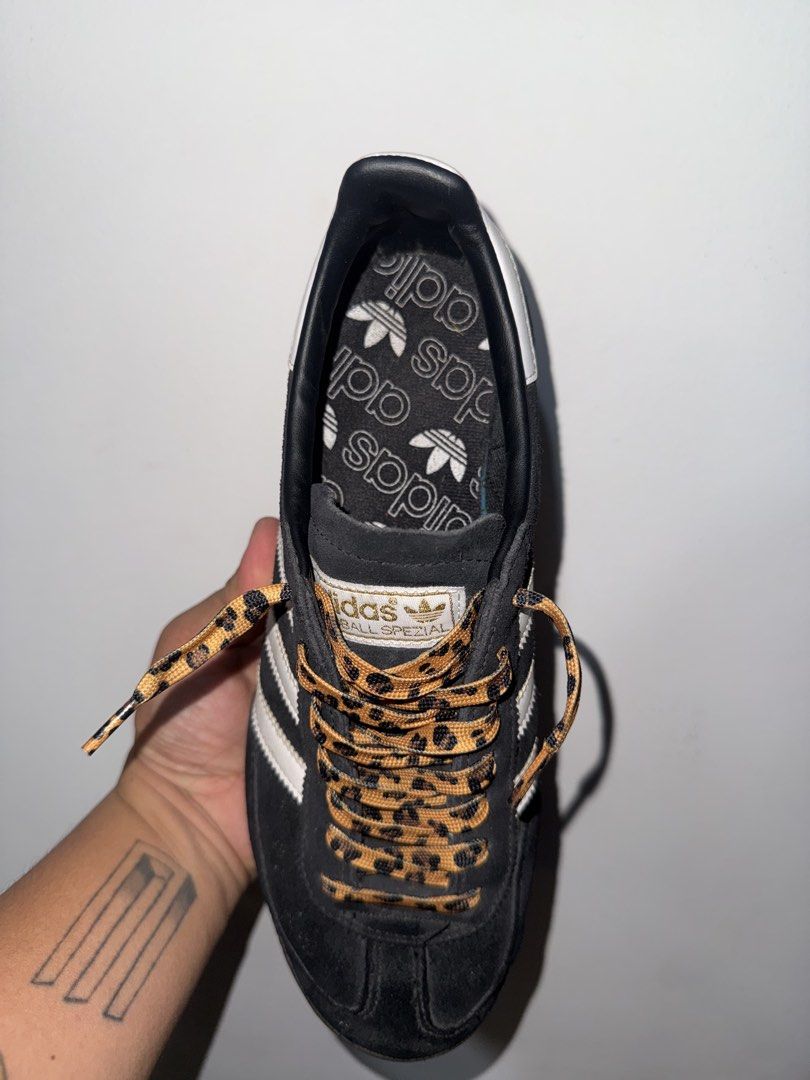 Adidas Spezial (Category: Sneakers) located in Manila. Submitted by mcrns628 (Listing ID 1466126684, Image 2). Description: Slightly used Adidas Spezial Rep lace. Orig lace included Size 9.