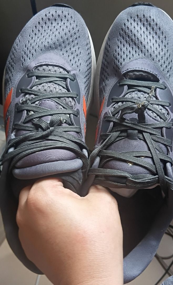 Adidas Supernova 2 Running Shoes (Category: Casual Shoes) located in Makati City. Submitted by brightearth_160a1a (Listing ID 1466027146, Image 2). Description: This is a three year old running shoes with obvious signs of usage especially on the soles. Pati yung tip ng upper sole niya sa toes medyo natatanggal na rin but regluing will fix it. Cleaning this will make it more presentable. The shoes has plenty of remaining mileage as this was not my