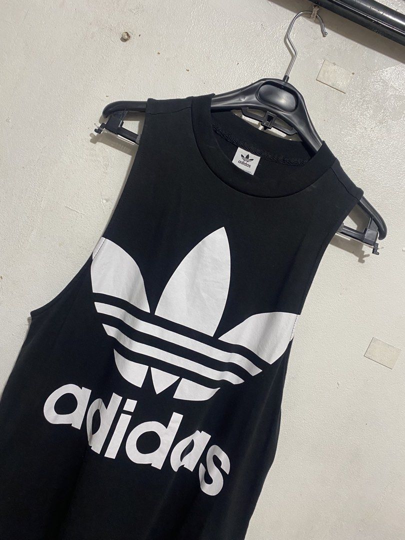 ADIDAS TANK TOP (Category: Tshirts & Polo Shirts ) located in Caloocan City. Submitted by alexahvaldez (Listing ID 1465965254, Image 2). Description: 18 width 26 length like new condition no issue dm your best offer📲.