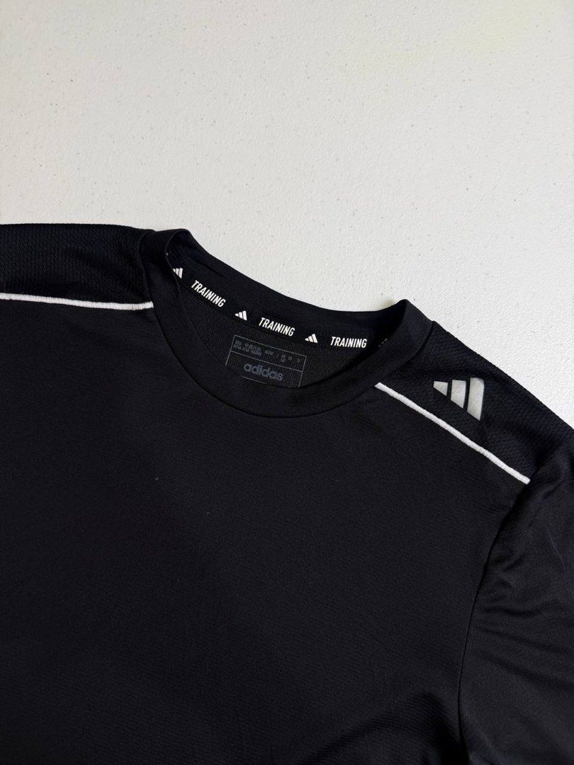 ADIDAS TRAINING DRI FIT BLACK (Category: Tshirts & Polo Shirts ) located in Tacloban City. Submitted by coachfinds (Listing ID 1465960866, Image 2). Description: ADIDAS TRAINING DRI FIT BLACK SMALL W 18.5 X L 25.5 COLOR RATE: 9/10 CONDITION: 9/10 MINE: 399.