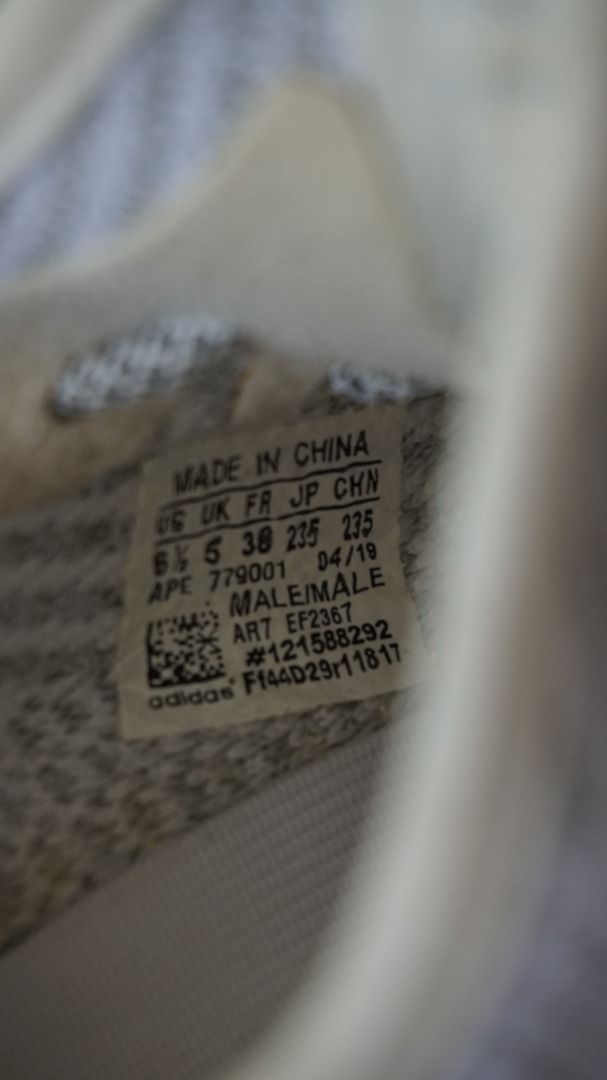 Adidas Yeezy Boost 350 V2 Static Size US 6.5 (Category: Sneakers) located in Lucena. Submitted by erikj27 (Listing ID 1466034347, Image 2). Description: No box from Thrift Store (ukay-ukay) - Model: Adidas Yeezy Boost 350 V2 - Colorway: Static - Size: US 6.5 / UK 6 / FR 38 - Upper: Patterned Primeknit with translucent side stripe detail and rope laces - Sole: Semi-translucent ribbed rubber outsole with visible Boost cushioning windows Reference: 