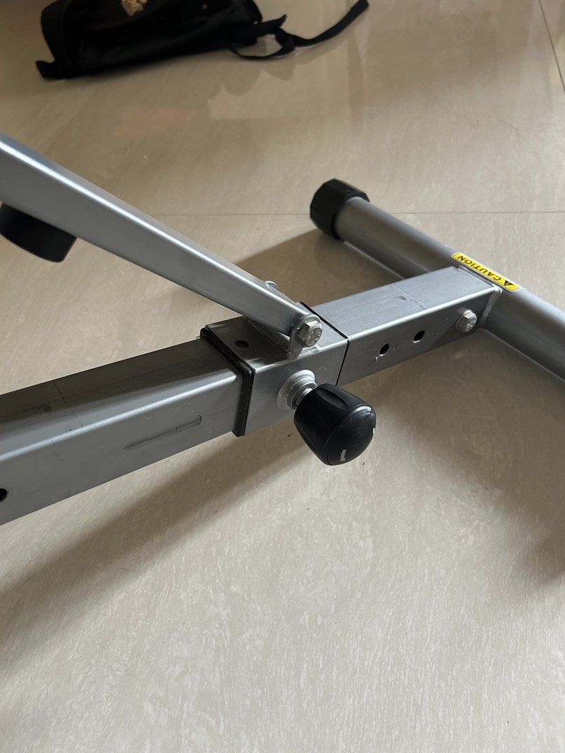 Adjustable Bench solid build (Category: Weights & Dumbbells) located in Singapore. Submitted by pasirrismonkey (Listing ID 1465999501, Image 6). Description: Adjustable workout bench. Multiple incline and flat settings. Foam leg rollers at the front for secure workouts during sit-ups and bench presses. Sturdy metal build with adjustable knobs on the support bars. Easy to fold or adjust angles for home gym routines. Self collection .