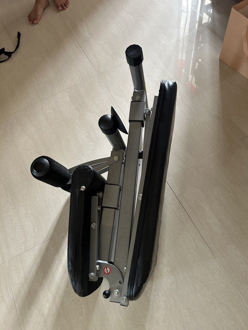 Adjustable Bench solid build (Category: Weights & Dumbbells) located in Singapore. Submitted by pasirrismonkey (Listing ID 1465999501, Image 8). Description: Adjustable workout bench. Multiple incline and flat settings. Foam leg rollers at the front for secure workouts during sit-ups and bench presses. Sturdy metal build with adjustable knobs on the support bars. Easy to fold or adjust angles for home gym routines. Self collection .