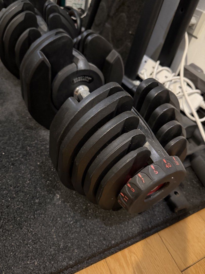 Adjustable dumbbells (Category: Weights & Dumbbells) located in Makati City. Submitted by MyPurchases2021 (Listing ID 1466035965, Image 2). Description: Like new! .