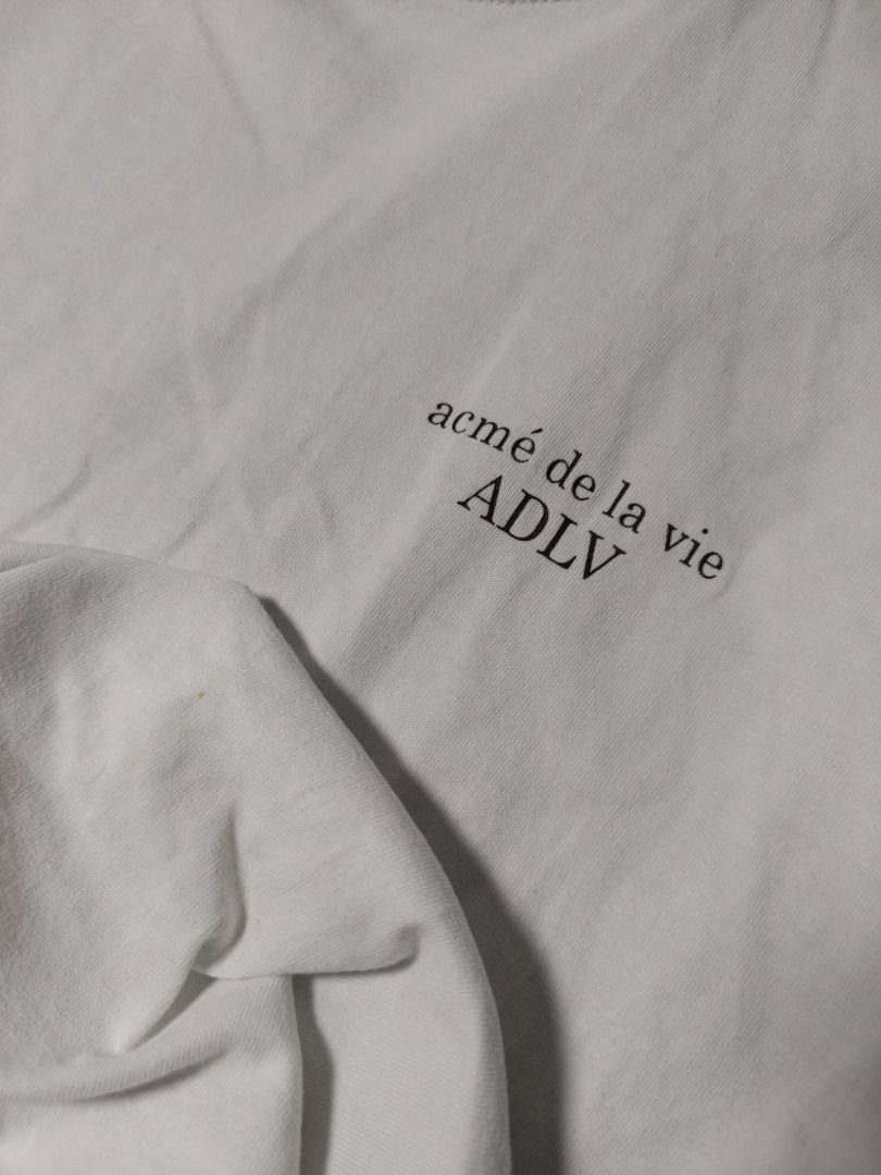 ADLV CLASSIC BASIC LOGO TEE - WHITE 🤍 (Category: Tshirts & Polo Shirts ) located in Manila. Submitted by ztfirtfritz (Listing ID 1466089284, Image 2). Description: ADLV CLASSIC BASIC LOGO TEE - WHITE 🤍 LEGIT ✅ SIZE 1 MEASUREMENTS 📏 SHOULDER: 22 SLEEVE: 10 PIT: 23 LENGTH: 29 BEST FIT XL VERY GOOD FLAWS: DOT STAIN 400 + SF.