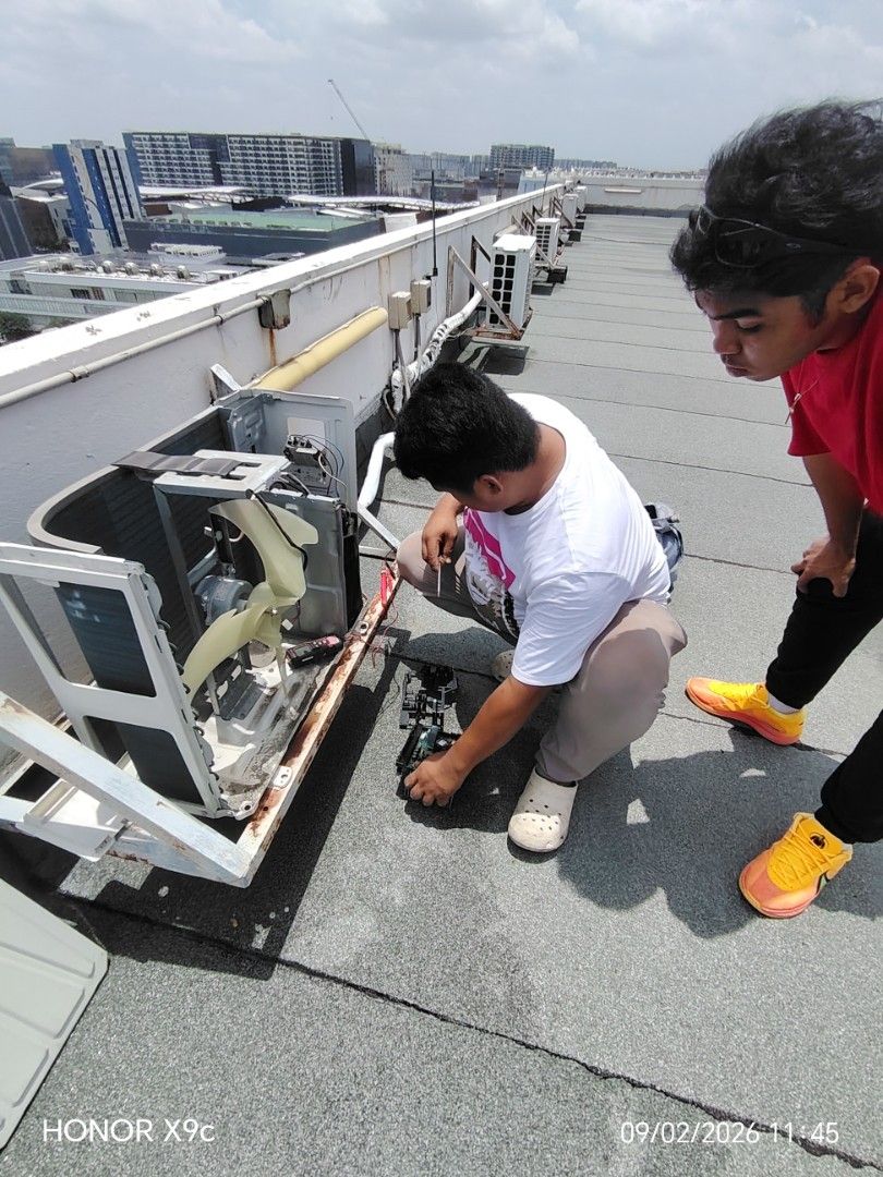AIRCON SERVICES (Category: Announcements) located in Manila. Submitted by newriver.3dce8b (Listing ID 1466010144, Image 1). Description: aircon services.