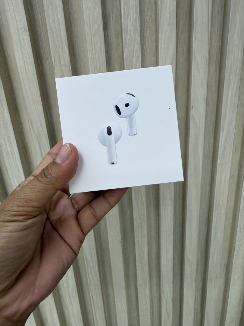 AirPods 5 with wireless charging (Category: Wearables & Smart Watches) located in Pasig City. Submitted by melissaomb01623 (Listing ID 1466048085, Image 2). Description: AirPods 5 with wireless charging Brand new sealed 📌pick up store in greenhills shopping center 📌we do cod in metro manila and near provinces just add sf only 📌we ship nationwide via LBC 📌we accept swap/trade in 📌we accept credit card installment 📌we accept ggives 📌we accep