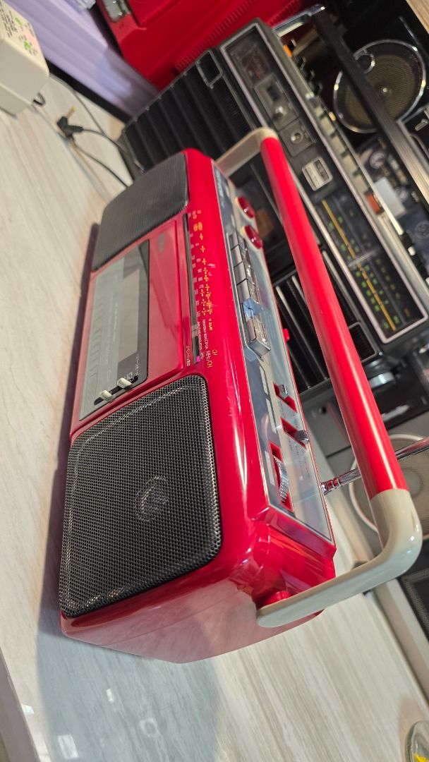 Aiwa Radio Cassette (Category: Portable Music Players) located in Manila. Submitted by bryanpotpot18 (Listing ID 1465993208, Image 3). Description: Aiwa radio cassette Radio Tv/Am/Fm working Tape working Powered by 6pcs AA 2500neg.