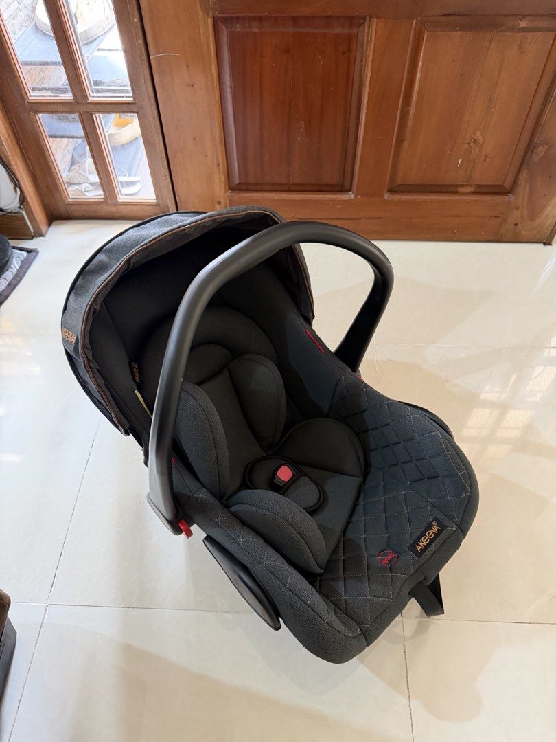 Akeeva Baby Car Seat (Category: Car Seats) located in Las Pinas. Submitted by mitch_24 (Listing ID 1463876011, Image 2). Description: Used for a month.