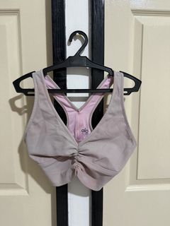 (Category: ) located in . Submitted by ms.bnewpreloved (Listing ID 1466083096, Image 1). Description: .
