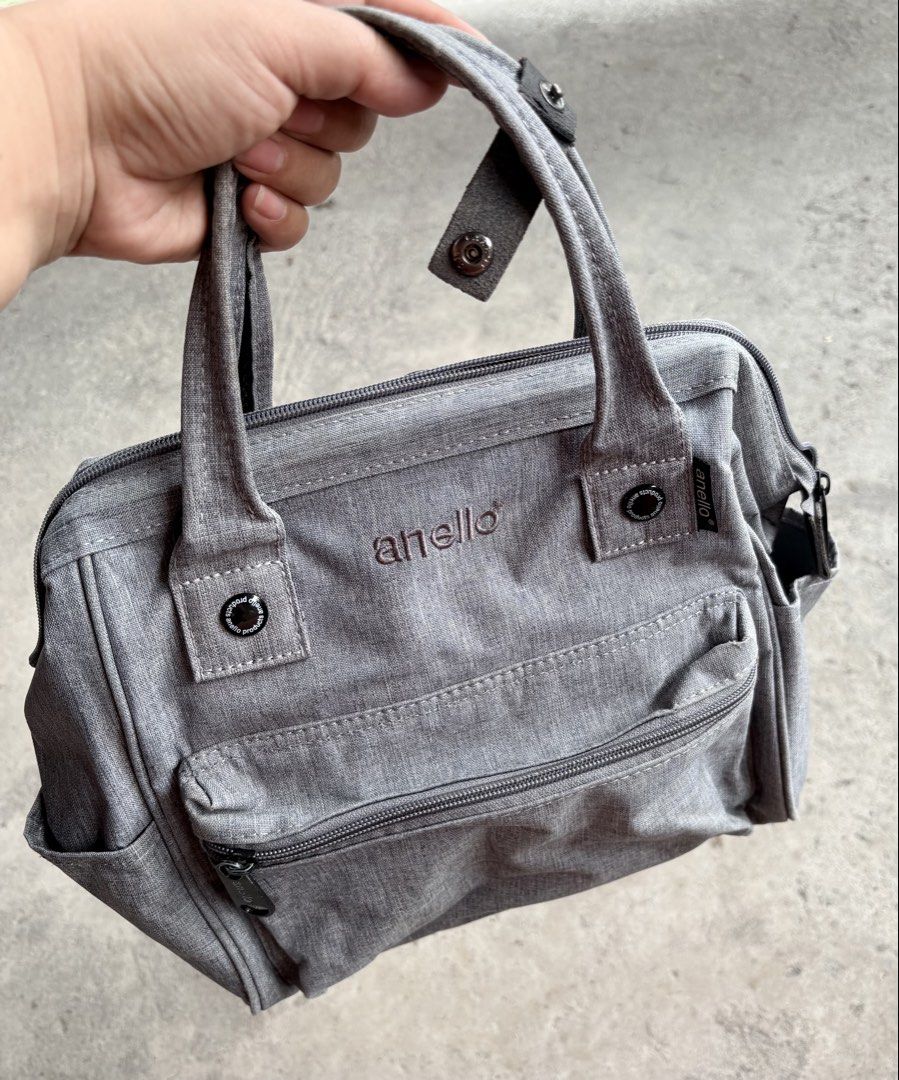 Anello multiway denim bag (Category: Backpacks) located in Koronadal. Submitted by bulilitfam (Listing ID 1465984291, Image 3). Description: Ukaysource Anello multipocket denim bag Excellnt cond Handbag nlng wla na ung strap nya .