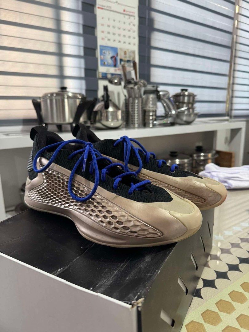 Anthony Edwards low (Category: Sneakers) located in Manila. Submitted by christiand67170 (Listing ID 1466027777, Image 2). Description: AE 1 Low Condition 9/10 Size 9.5 Minimal Scratches Rfs : di na nagagamit di ko trip.