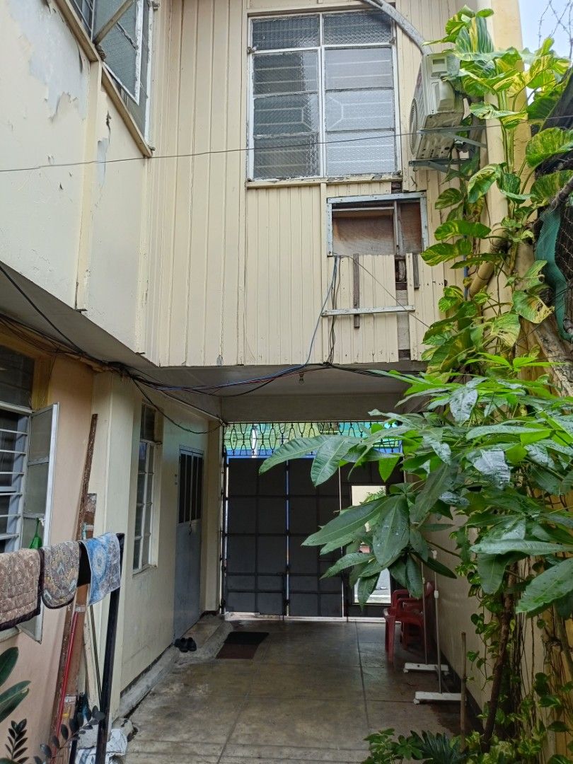 Apartments for sale (Category: House & Lot) located in Manila. Submitted by calmtiger_b1f390 (Listing ID 1466018145, Image 3). Description: individual unit apartments for sale with common alleyway in a peaceful and decent location in Sta. Mesa, Manila. aprroximately at least 40sqm lot area. 2-storey apartments. schedule a visit to appreciate..
