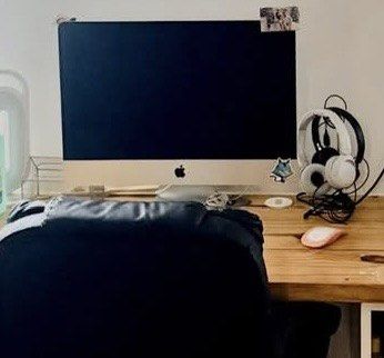 Apple iMac 21.5-inch 256GB SSD (Category: Desktops) located in Quezon City. Submitted by ishoppsvl (Listing ID 1466146099, Image 2). Description: - Apple iMac 21.5-inch display - 2.3GHz dual-core Intel Core i5 processor - 8GB memory and fast 256GB SSD storage - Intel Iris Plus Graphics 640 - Condition: 100% working, with a small cosmetic chip on the glass bezel edge (does not affect performance) - Includes original box, keyboard, and mouse - Perf