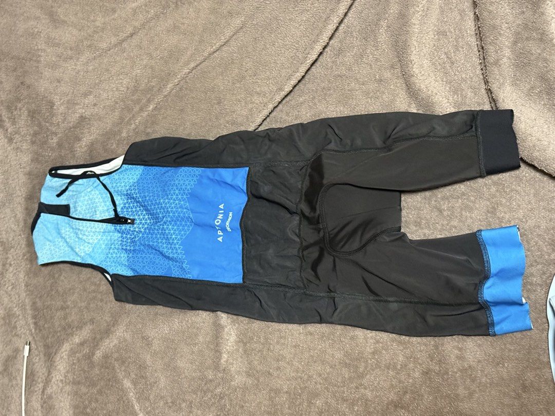 Aptonia decathlon triathlon suit (Category: Activewear) located in Marikina City. Submitted by donttellanyone (Listing ID 1466091757, Image 2). Description: Used max 2x I am a serial hobbyist. I rlly thought I could train for Ironman consistently Item still fresh af.