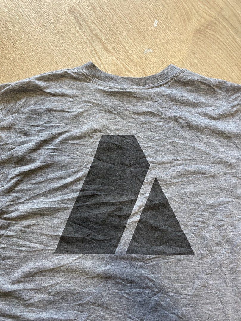 Army (Category: Tshirts & Polo Shirts ) located in Zamboanga. Submitted by ak.hunt (Listing ID 1466052998, Image 3). Description: Size small Dimes: Width pit to pit 21 Length 27 Condition good Pm📩 .