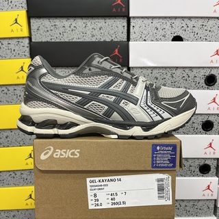 (Category: ) located in . Submitted by pickplanet_sneaker_shirt (Listing ID 1466103765, Image 1). Description: .