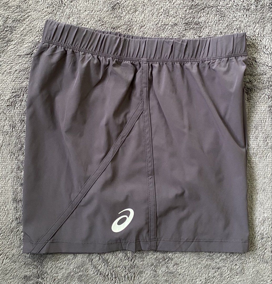 Asics Nagino Running Short (Category: Activewear) located in Cebu City. Submitted by markvoid (Listing ID 1466091193, Image 2). Description: Asics Nagino Running Short >Excellent Condition >Like New >No Flaws >Color Rate: 10/10 >Color May Vary Due To Light >Width: 31-36 (stretchable waistline) >length: 12 >Size: Large >Price+SF >MOP: Gcash/Bank Transfer >Shipping: J&T Mandaue City.